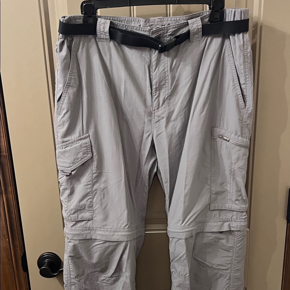Columbia Men's Light Gray Cargo Pants
